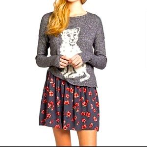 EUC cozy snow leopard / cat crop sweater.  Long sleeved comfy Hollister